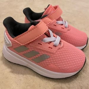 Toddler Addidas Tennis Shoes